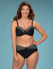 Load image into Gallery viewer, Patterned bikini briefs in black/white – bikiní buxur, Black/White