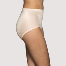 Load image into Gallery viewer, Smoothing Comfort™ Brief with Lace – nærbuxur, Champagne