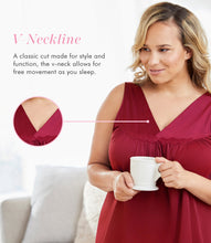 Load image into Gallery viewer, Exquisite Form® Short Gown – náttkjóll, Sangria