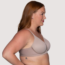 Load image into Gallery viewer, Beauty Back® Full Figure Wireless Smoothing Bra – brjóstahaldari, Toasted Coconut