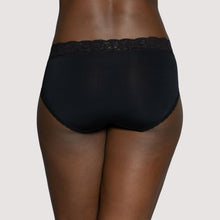 Load image into Gallery viewer, Flattering Lace® Hi Cut – nærbuxur, Midnight Black