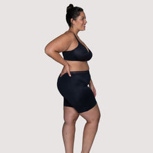 Load image into Gallery viewer, Sleek and Smooth Slip Short – aðhaldsbuxur, Black