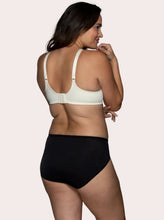 Load image into Gallery viewer, Beauty Back® Full Figure Underwire Smoothing Bra – brjóstahaldari, Ivory