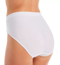 Load image into Gallery viewer, Beyond Comfort® Silky Stretch Hi Cut – nærbuxur, Star White
